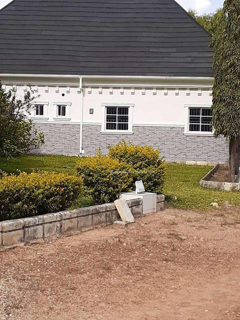 Luxury Estate for Sale in Gold & Base Rayfield Road, Jos Plateau State Luxury Estate for Sale in Gold & Base Rayfield Road, Jos Plateau State