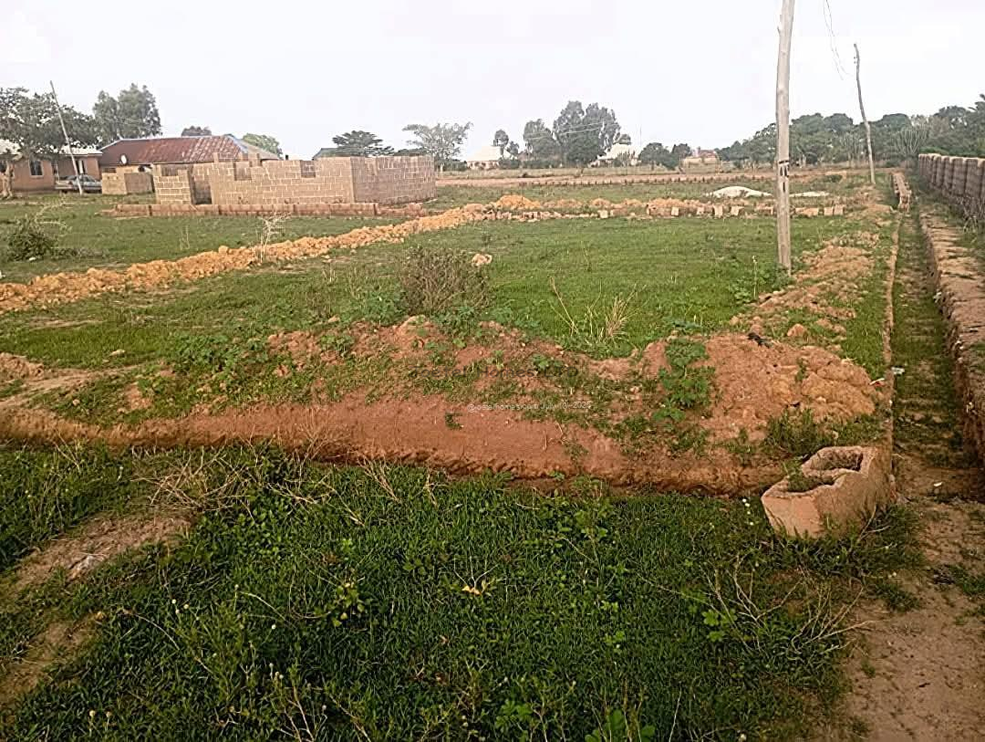 One Plot of land measuring 450sqm in Haskey quarters Jos plateau state
