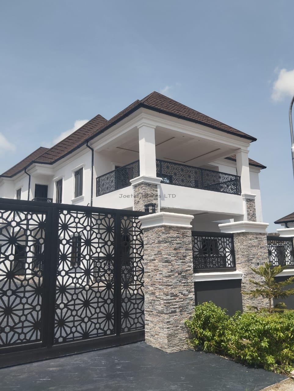 PRICE SLASHED: A newly finished 4 Bedroom detached Duplex at von road,lugbe Abuja
