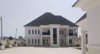 Luxury 6-Bed Duplex with Guest Chalet | Over 1000sqm in Rayfield Luxury 6-Bed Duplex with Guest Chalet | Over 1000sqm in Rayfield