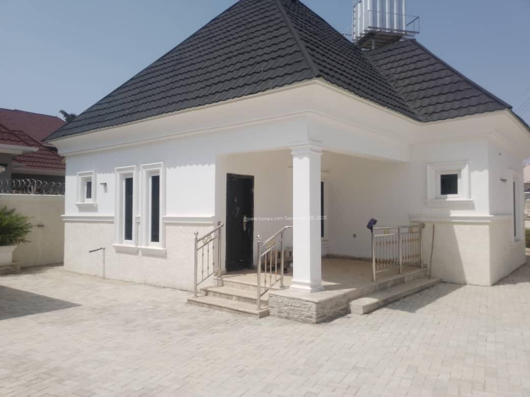 Luxury 6-Bed Duplex with Guest Chalet | Over 1000sqm in Rayfield Luxury 6-Bed Duplex with Guest Chalet | Over 1000sqm in Rayfield