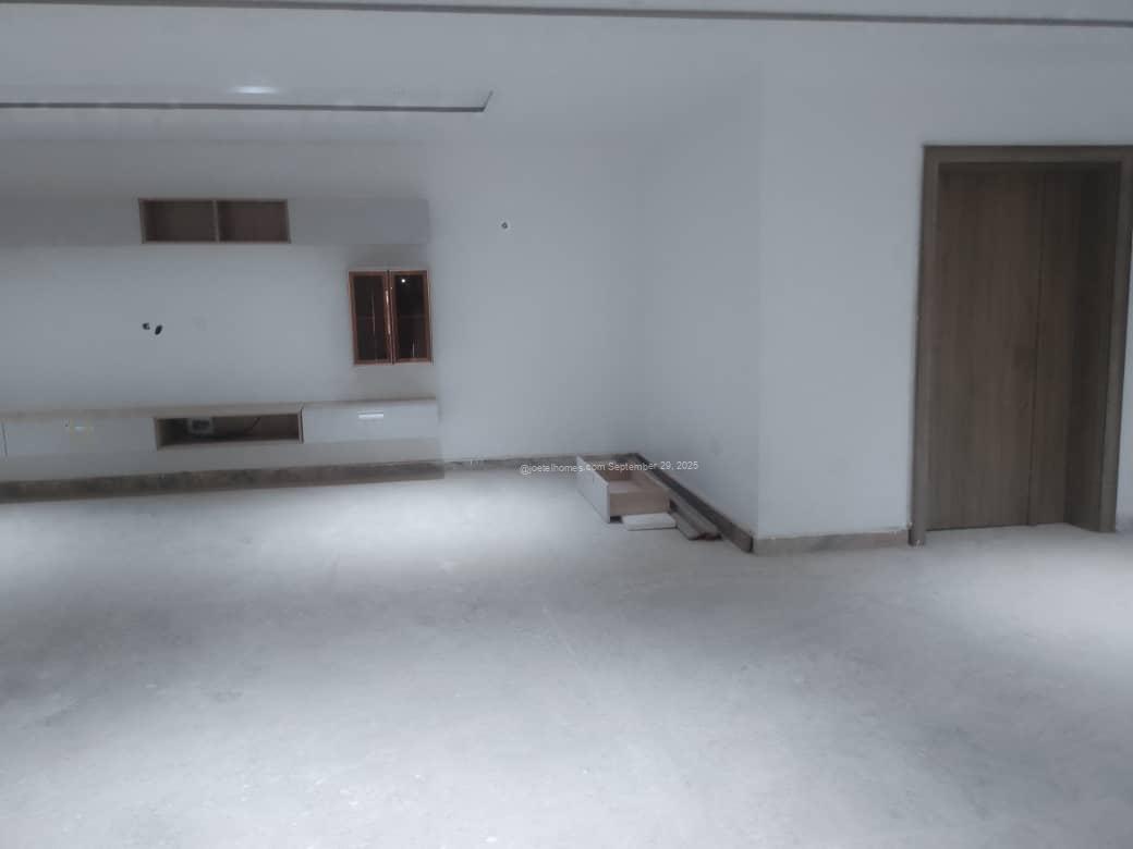 Luxury 6-Bed Duplex with Guest Chalet | Over 1000sqm in Rayfield Luxury 6-Bed Duplex with Guest Chalet | Over 1000sqm in Rayfield