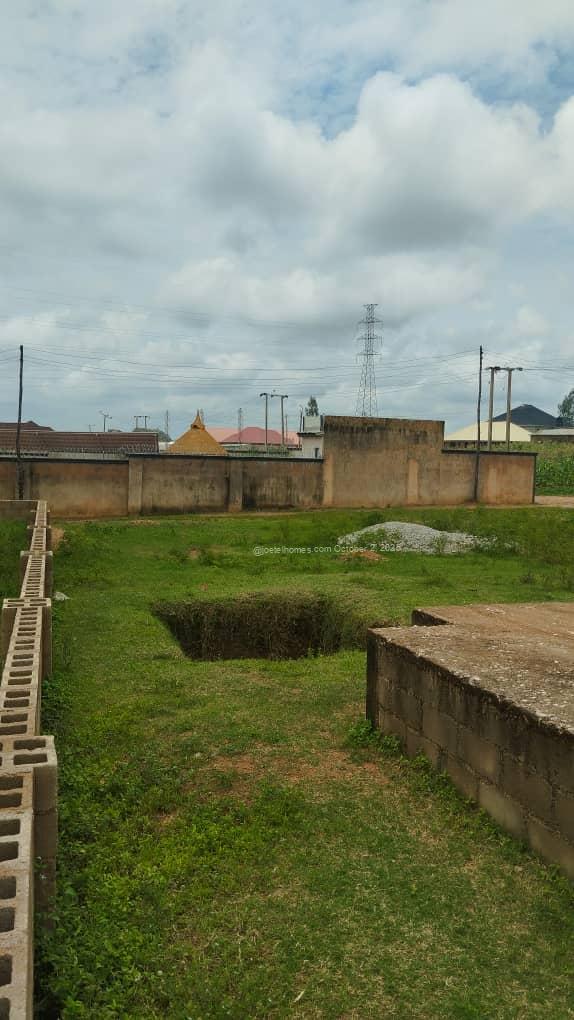 Urgent Sale in Rayfield Jos: 3 Prime Plots with C of O – Secure Your Future Urgent Sale in Rayfield Jos: 3 Prime Plots with C of O – Secure Your Future