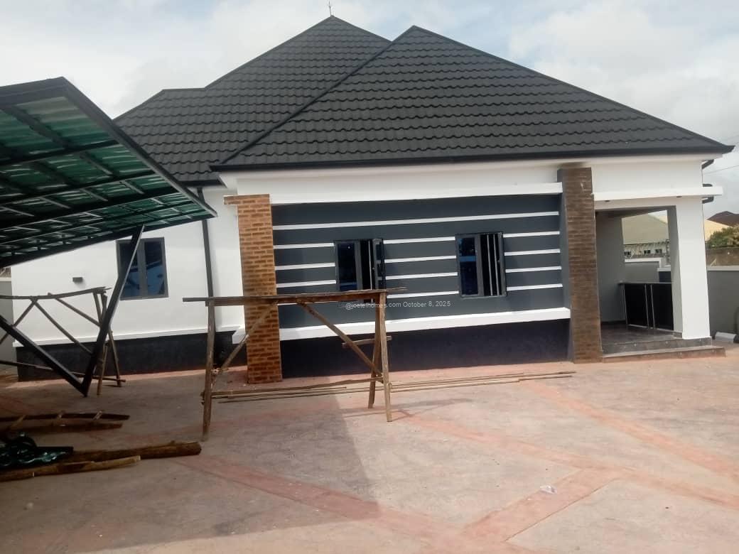 For Sale: Beautiful & Secure 3-Bedroom Bungalow in Jos | 150M Naira (Negotiable) | Low-Cost, Jos Plateau For Sale: Beautiful & Secure 3-Bedroom Bungalow in Jos | 150M Naira (Negotiable) | Low-Cost, Jos Plateau